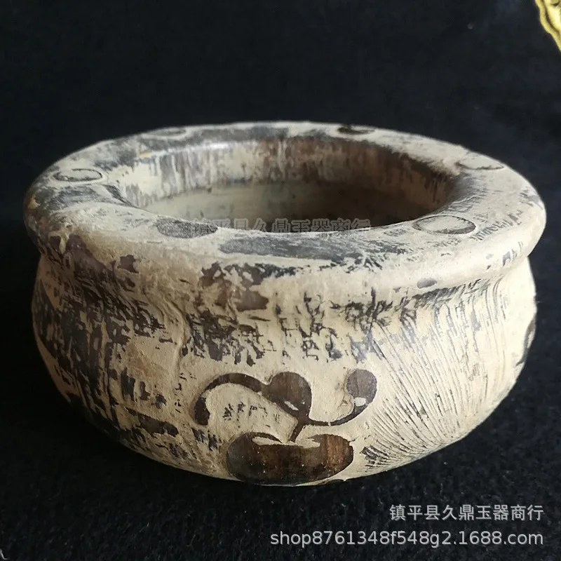 Antique miscellaneous items, retro and , old artifacts, basins, aged ornaments, Xiuyu (Xishui jade)