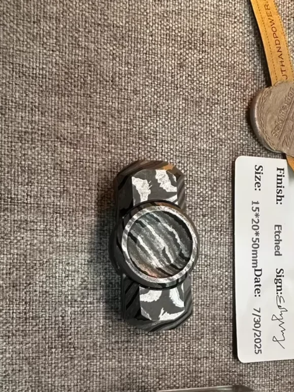 Used EDC NJT zircuti Nebu2.0  Fingertip gyroscope Decompression toys