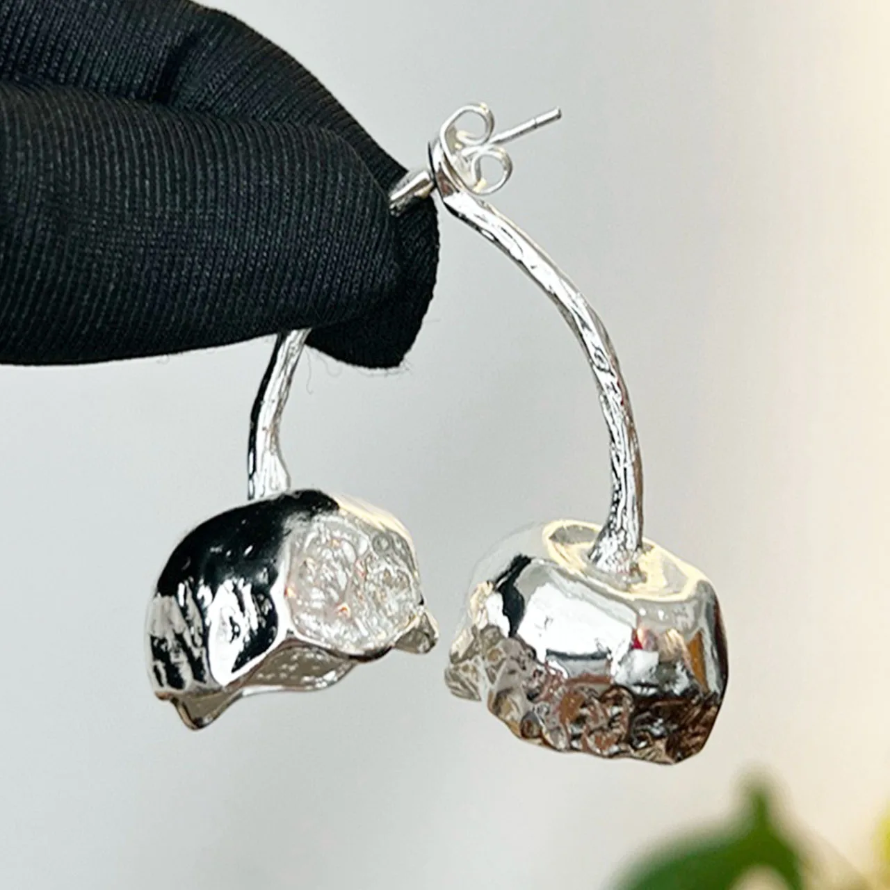 New Jewelry & Accessories romantic Style Metal Shape Embossed Cherry Earrings For Women's Parties & Gifts