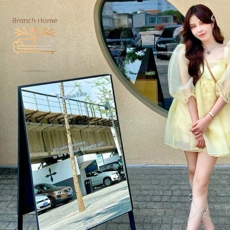 Korean mirror floor brand clothing store full mirror Internet celebrity mirror sign outdoor shop door advertising clock in sign