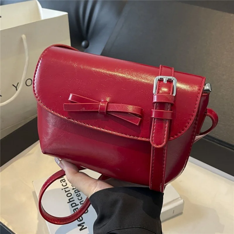 

Spacious Leather Tote Bag For Women Luxury Handbag Classic Elegant Shoulder Bag Messenger Style