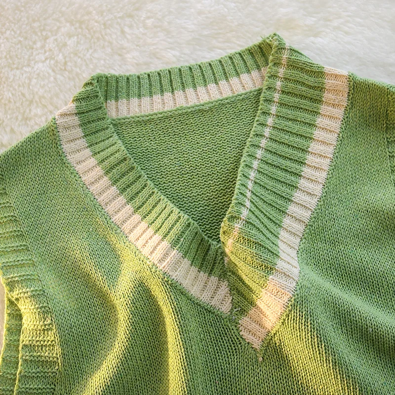 Thumbnail 4 - #26 Discounted Oversized Knit Jumpers Worth Buying