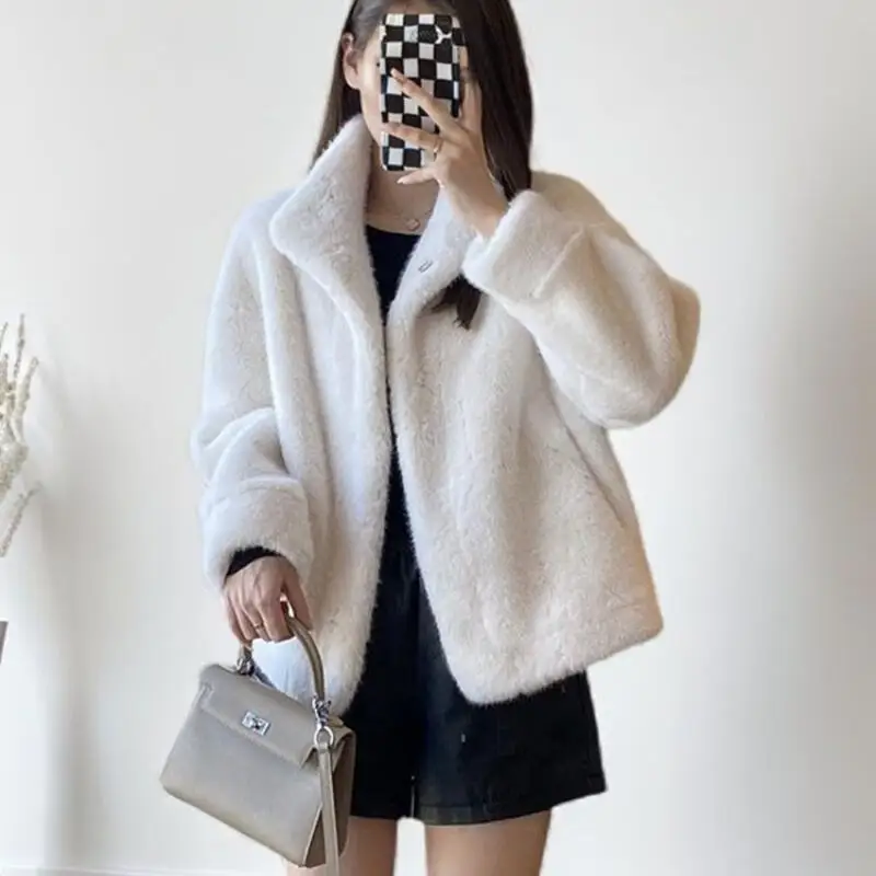 Abrigo elegante de felpa de invierno para mujer, chaqueta Retro suave con cuello levantado a la moda, abrigo de manga larga con temperamento para mantener el calor