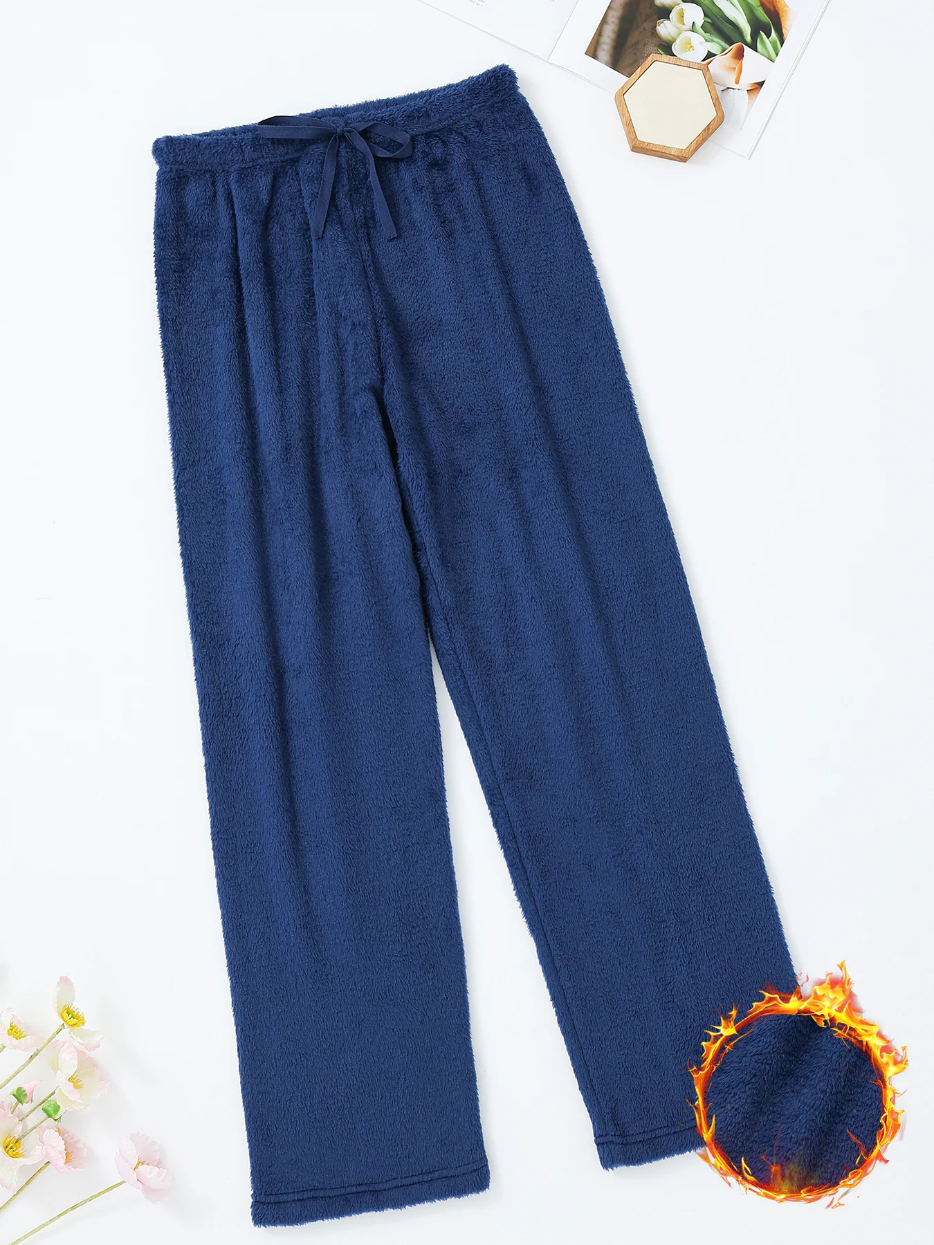 بنطال بيجامة من الفلانيل فائق النعومة للسيدات. السراويل المنزلية غير الرسمية لفصل الشتاء