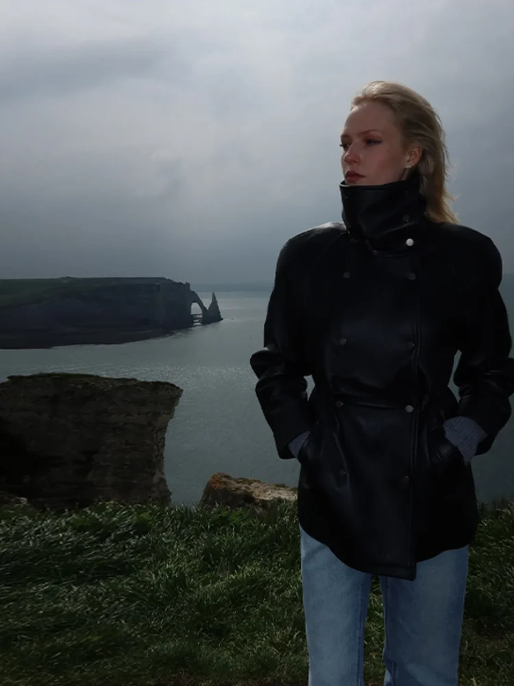 نساء موضة سترات من الجلد الأسود مزدوجة سليم صالح الوقوف طوق معطف 2025 الخريف شارع العليا وتتسابق جديد المرأة أبلى