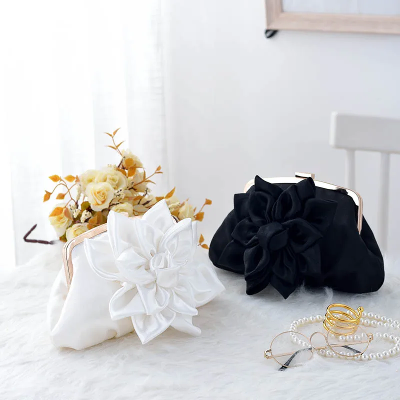 Simple White Satin Flower Handbags Wedding Party Bridal Clutches Dinner Banquet Evening Bags For Women Chain Shoulder Bag Purses