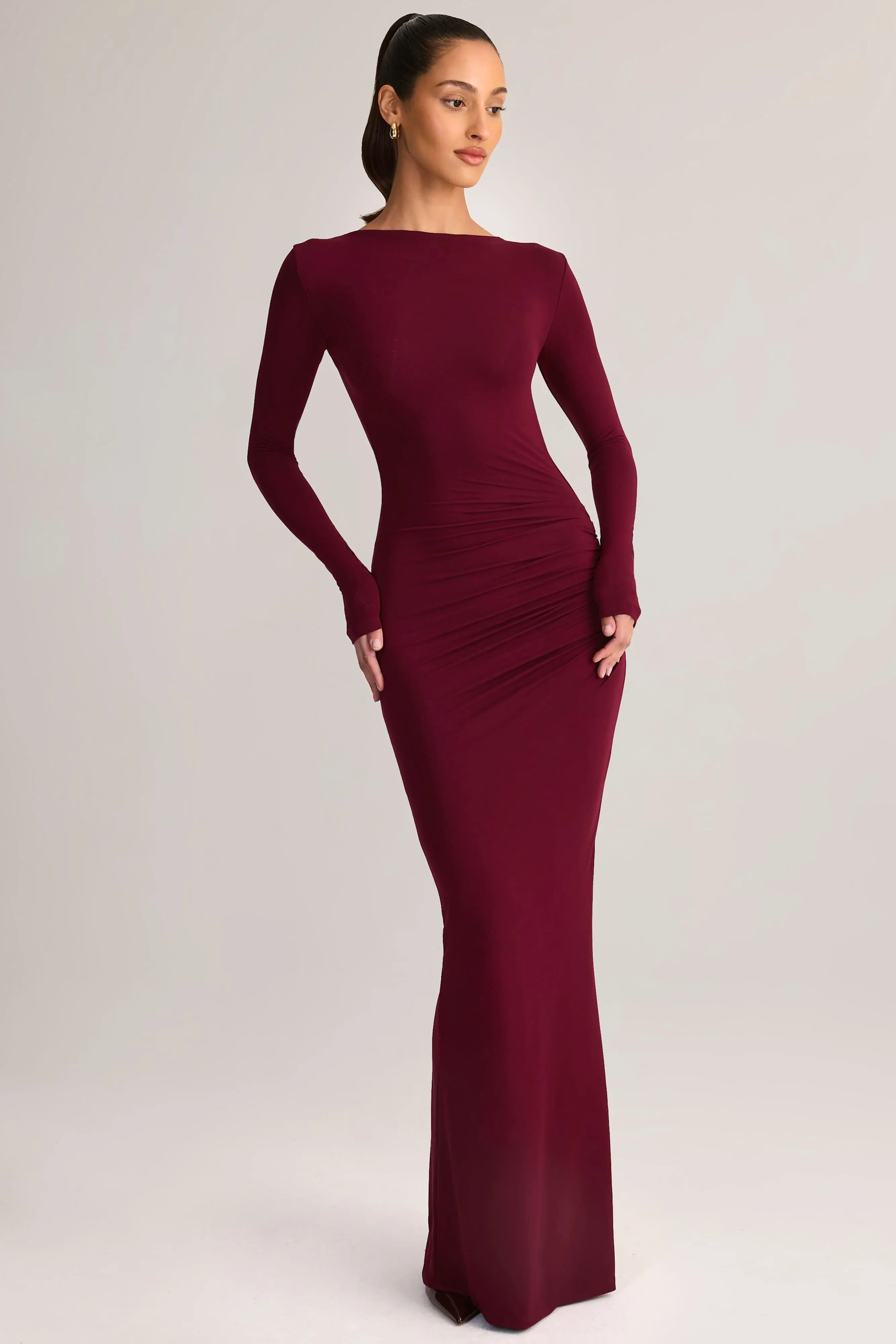 Figurbetontes, hochwertiges, rückenfreies, einfarbiges, langes, sexy Kleid für Damen – Detail 1