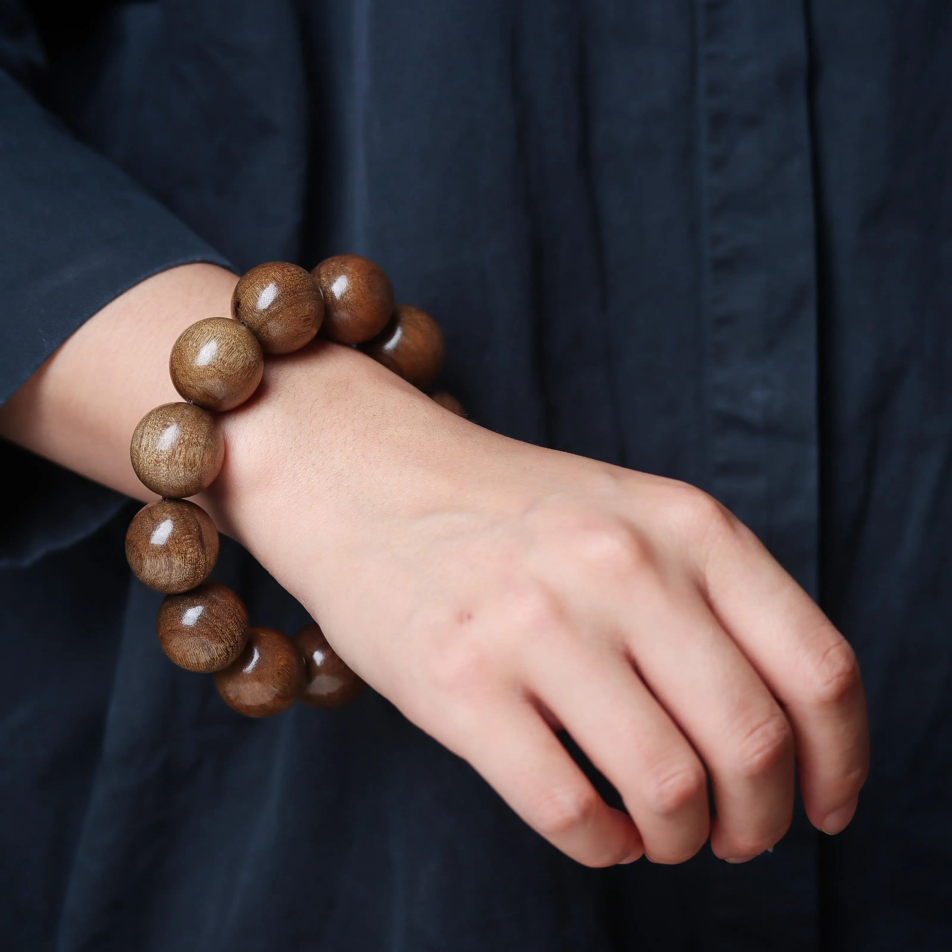 

Silkwood Bracelet Submerged Wood Old Materials Ebony Crafts Birth Year Buddha Beads Water Ripple Small-Leaf Phoebe Zhennan Gear