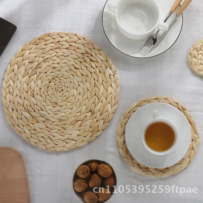 Japanese Style Hand Woven Straw Placemat Coaster Mat Water Hyacinth Grass round Tea Bowl Mat Insulation Pot Mat Thickened Mat