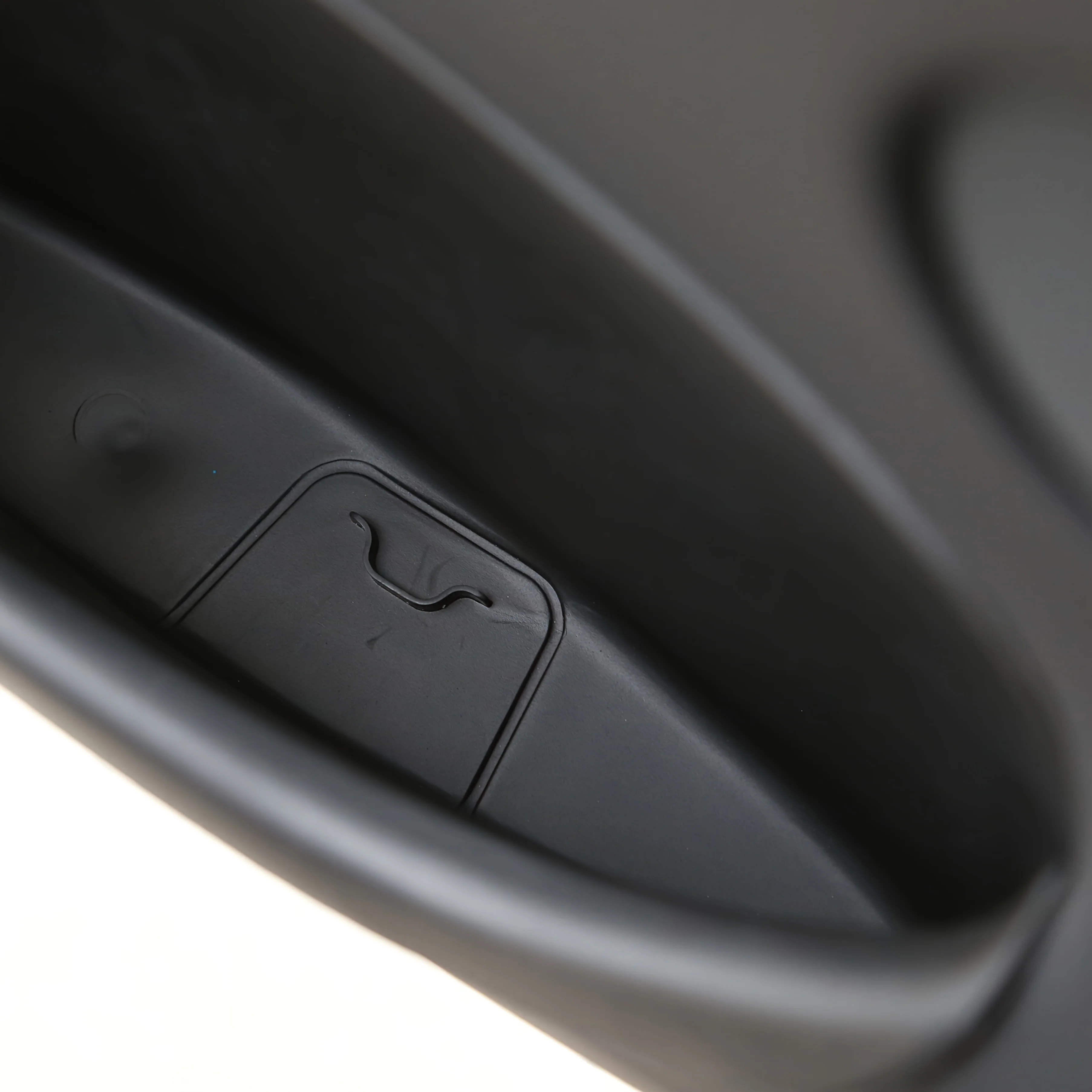 تسلا نموذج Y Juniper 2025 باب كامل التفاف تخزين صندوق لين مقاوم للماء الأوساخ مقاومة سهلة التنظيف فتحة باب السيارة المنظم