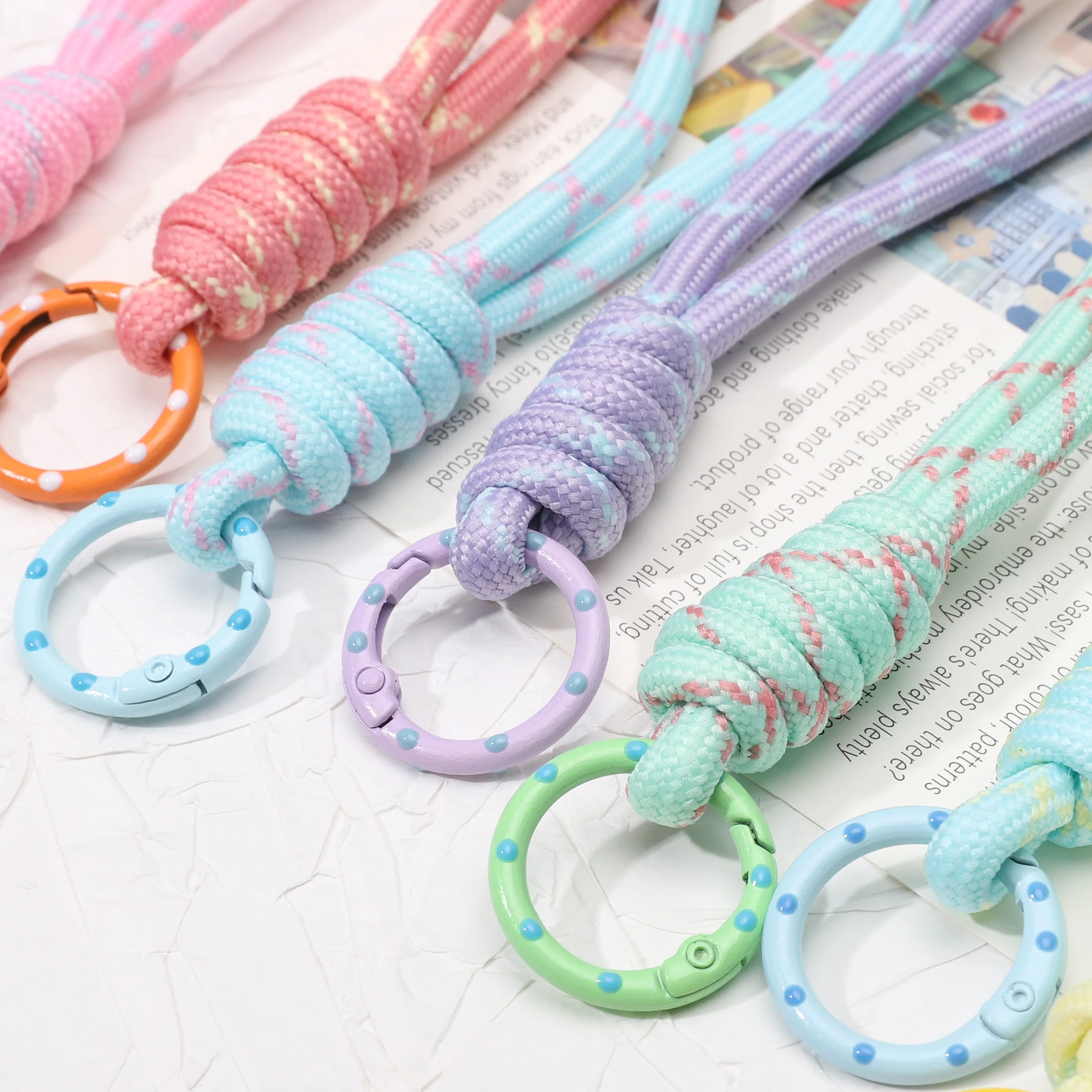 1 Stück 14,5 cm langes, neues, buntes Polyester-Hängeseil als Schlüsselanhänger für Handyketten, Anhänger, Bastelarbeiten, DIY-Schmuckherstellung, Zubehör