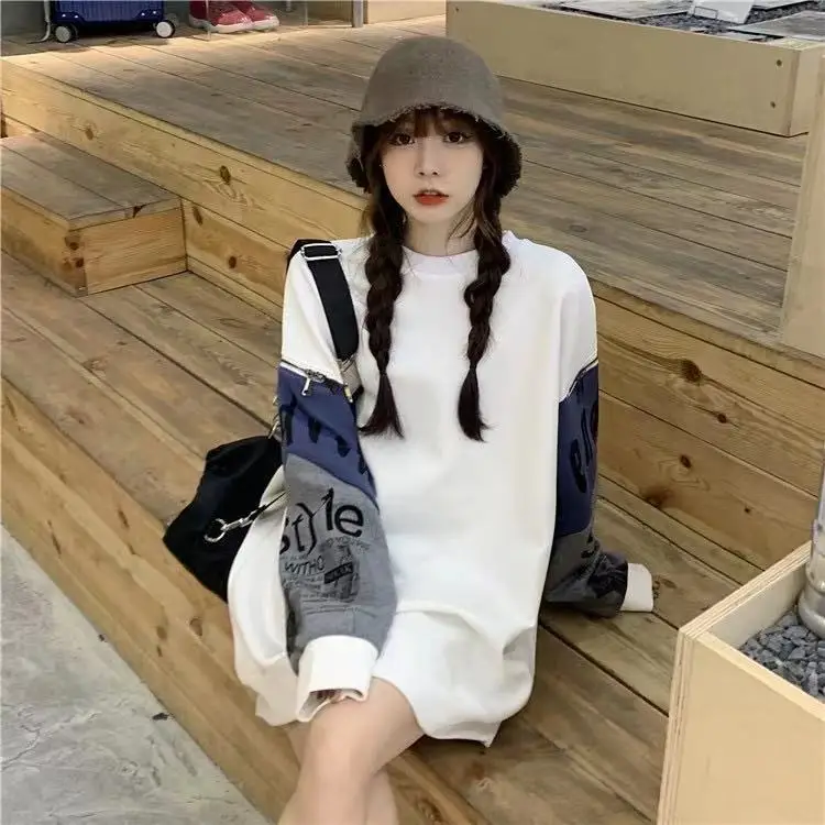 

Zipper Splicing Round Neck Pullover Sweatshirt Autumn New Loose Versatile Korean Style Tops For Street Women With Stylish Design