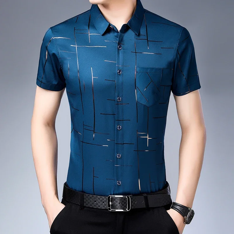 New Men\'s Business Casual Short Sleeved Shirt No Iron and Wrinkle Resistant Top