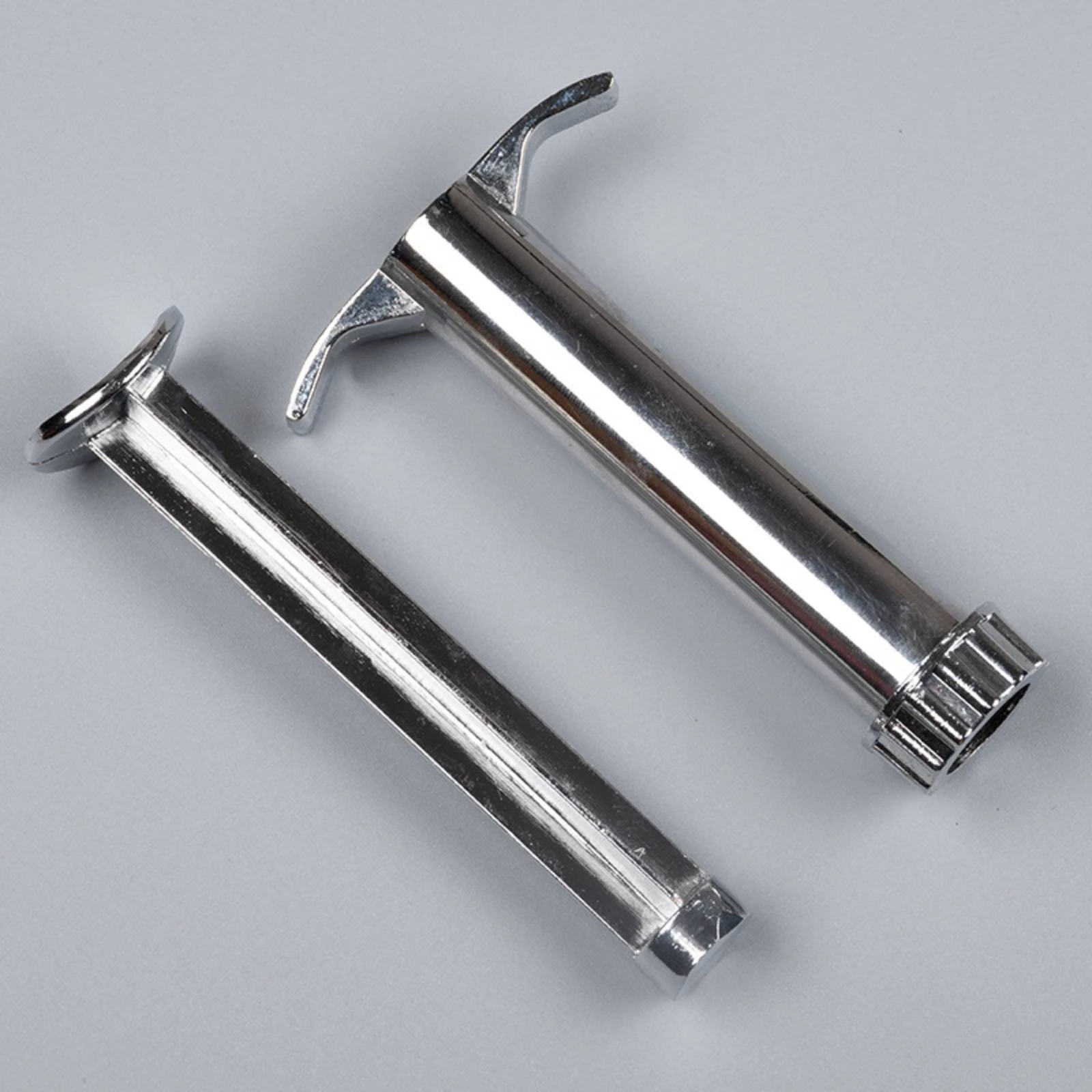 

Stainless Steel Clay Extruder Threaded Base Hand-Operated Clay Extruder Extrusion Tool Smooth Silver Finish Easy to Clean