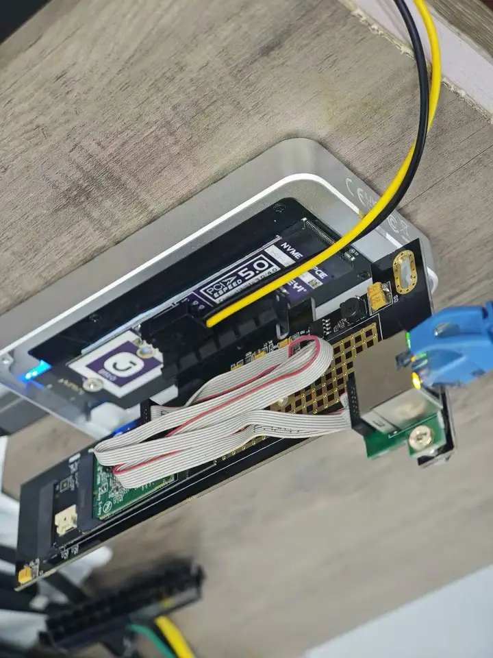 Thunderbolt 4 to PCI 5.0 Expansion Dock with DMA Support