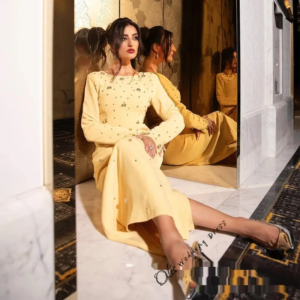 customized Yellow Evening Dress Saudi Party Gown Round Neck Long Sleeves Back Slit Crystal Stones Straight Prom Dresses for Danc