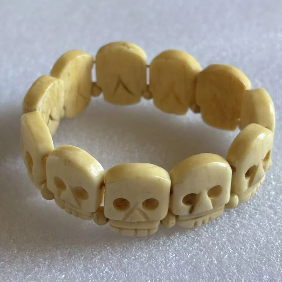 Owl-patterned skull and tortoise bone carving bracelet with traditional carving craftsmanship
