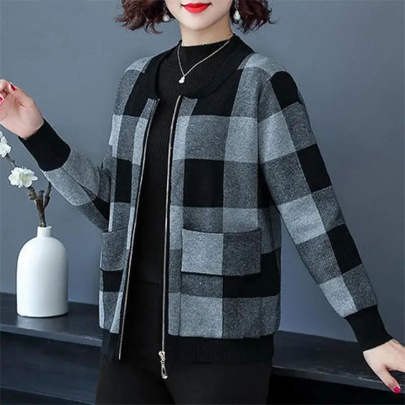 2022 Elegant Fashion Middle-Aged Mother Spring Autumn Casual Jacket Round Collar Long Sleeve Loose Plaid Coat Pocket Zipper Tops