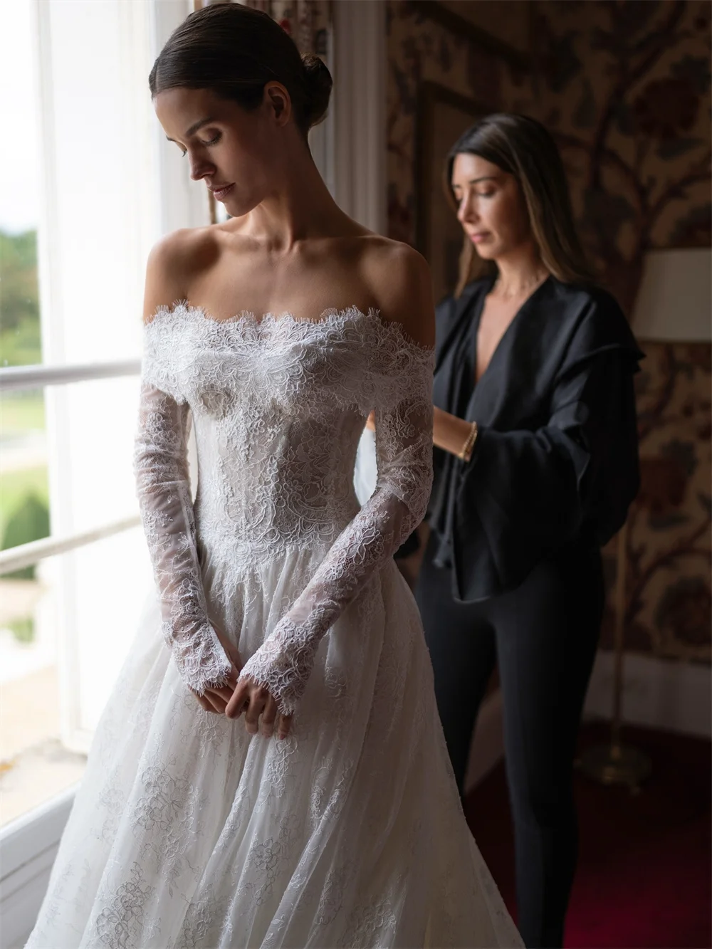 طوكيو مخصص الأبيض قبالة الكتف فساتين الزفاف انفصال الأكمام تول ثوب الزفاف ألف خط قطار المحكمة ثوب الزفاف