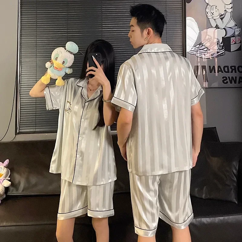 

Donald Duck pajamas for women, summer Korean version of ice silk short-sleeved two-piece set, couple Donald Duck loungewear