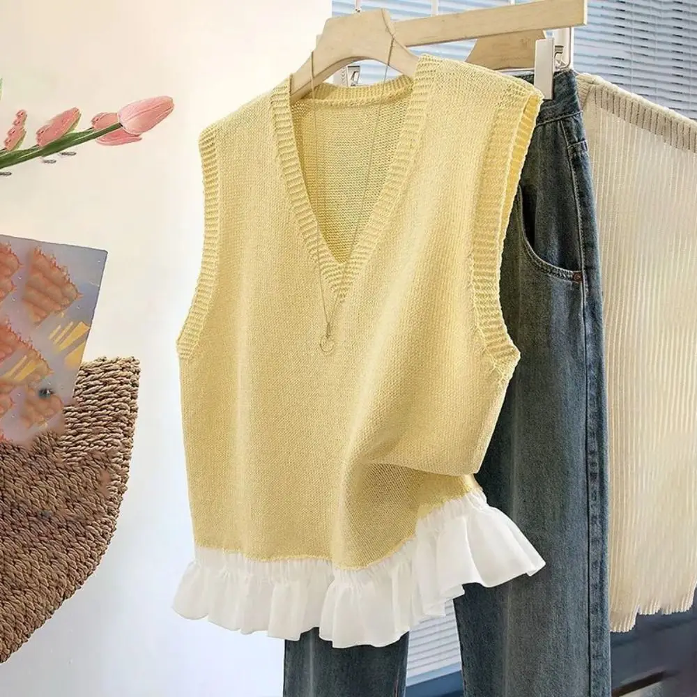 سترة صيفية محبوكة بدون أكمام على الموضة سترة حلوة مرقعة من الكروشيه قطع علوية قصيرة على شكل حرف v على الطراز الكوري قميص قصير شبكي مكشكش للفتيات