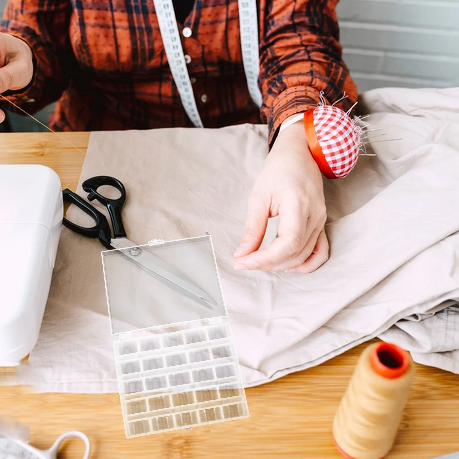 2 قطعة علبة بكرة بلاستيكية شفافة منظم لملحقات ماكينة الخياطة حلول التخزين الحرفية آلة رف بكرة صندوق فارغ