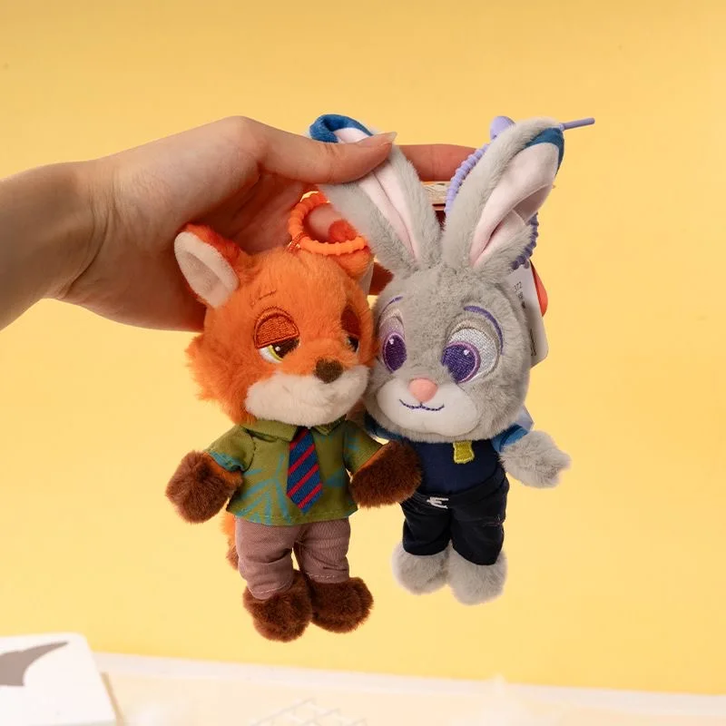 かわいいズートピア ジュディ・ホップス バッグチャーム ディズニー ニック・ワイルド 漫画ぬいぐるみペンダント かわいいキーホルダー飾り 女の子のクリスマスギフト
