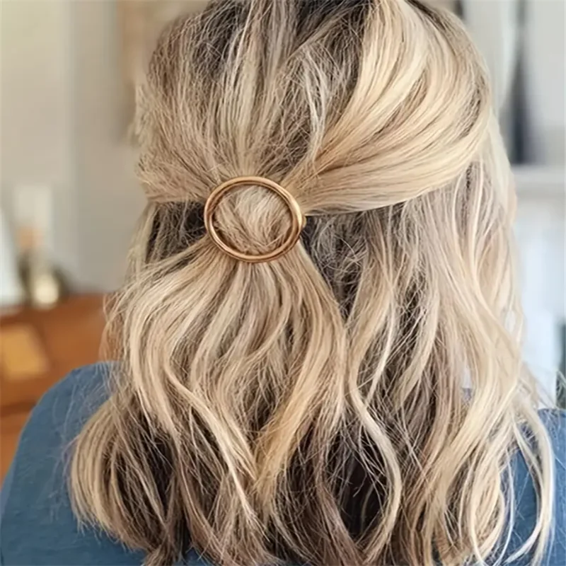 

Elegant round hair clip - durable gold cute hair accessory, suitable for both casual and formal occasions, classic design,