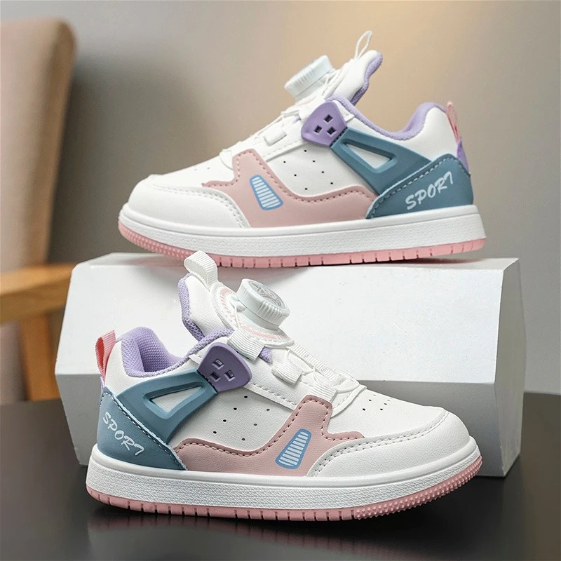

Новые модные дышащие кроссовки для девочек из искусственной кожи, осенняя коллекция 2026, повседневная спортивная обувь для детей с нескользящей подошвой