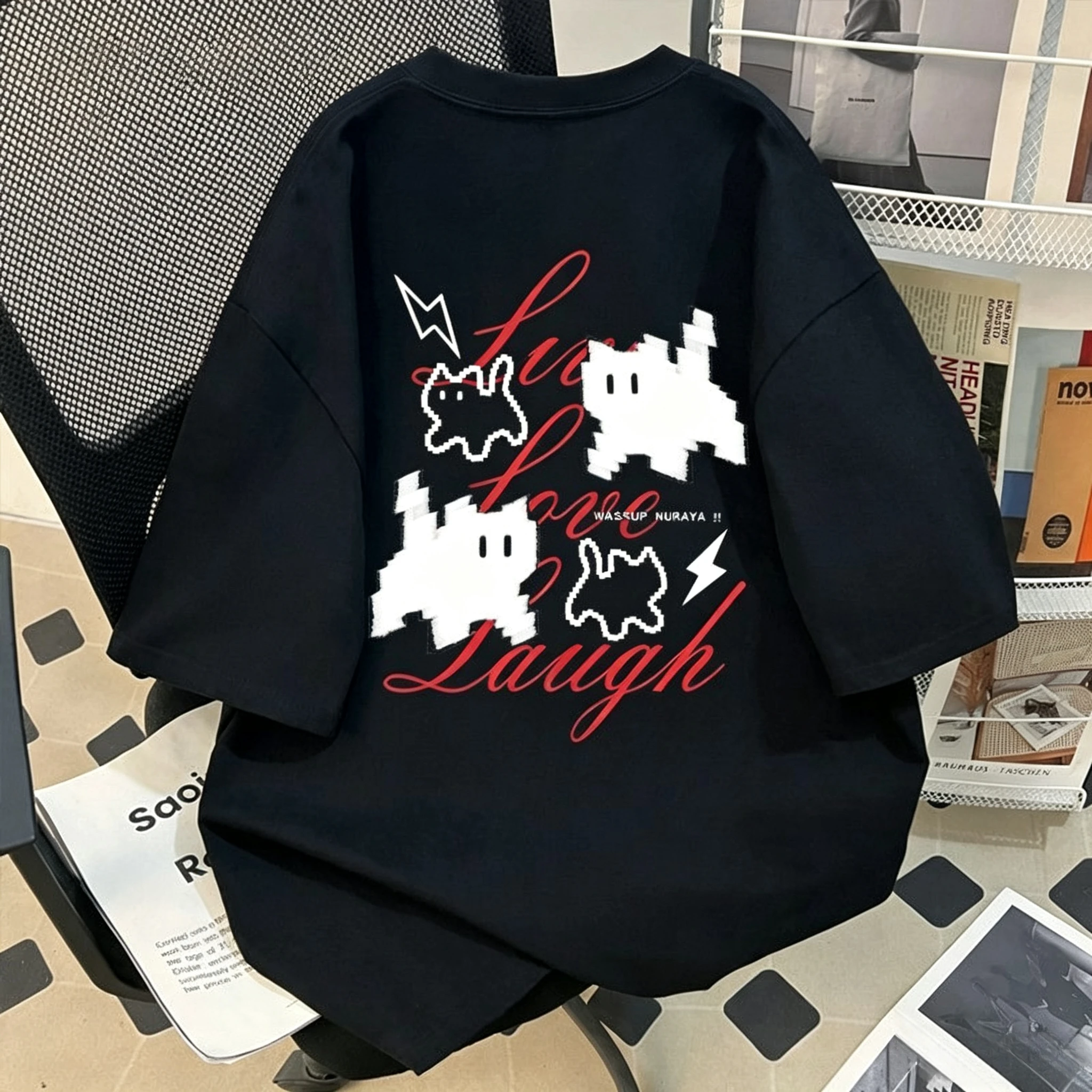 Y2K Street Back Tee Four Pixel Cats Live Love Laugh Red Letter Lightning Graphic Ins Trendy Unisex Cotton Oversized Daily Tshirt