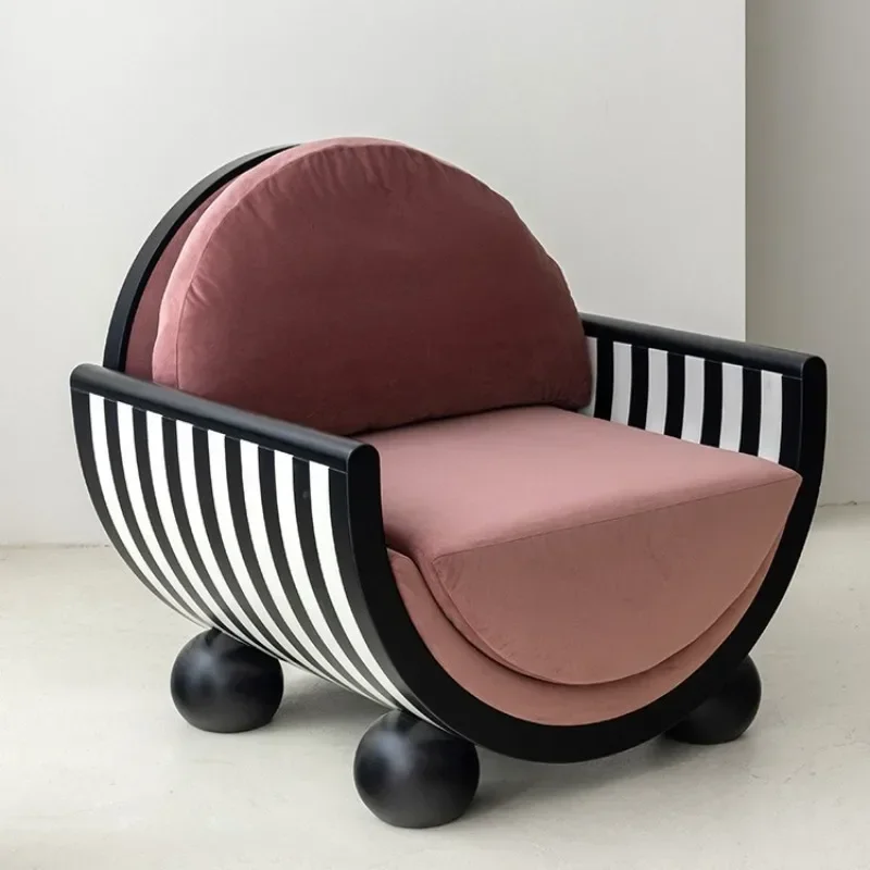 Sofa kain bergaya antik Prancis