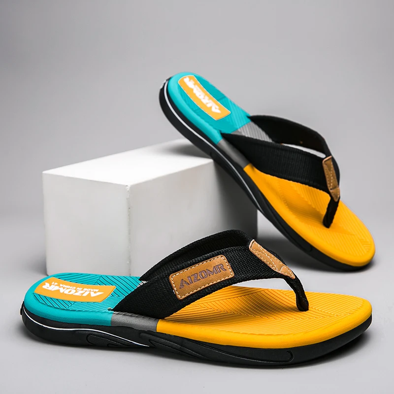 

YRZL мужские шлепанцы, летние сандалии, легкие пляжные тапочки для мужчин, противоскользящие уличные шлепанцы, дышащая обувь для бассейна на мягкой подошве