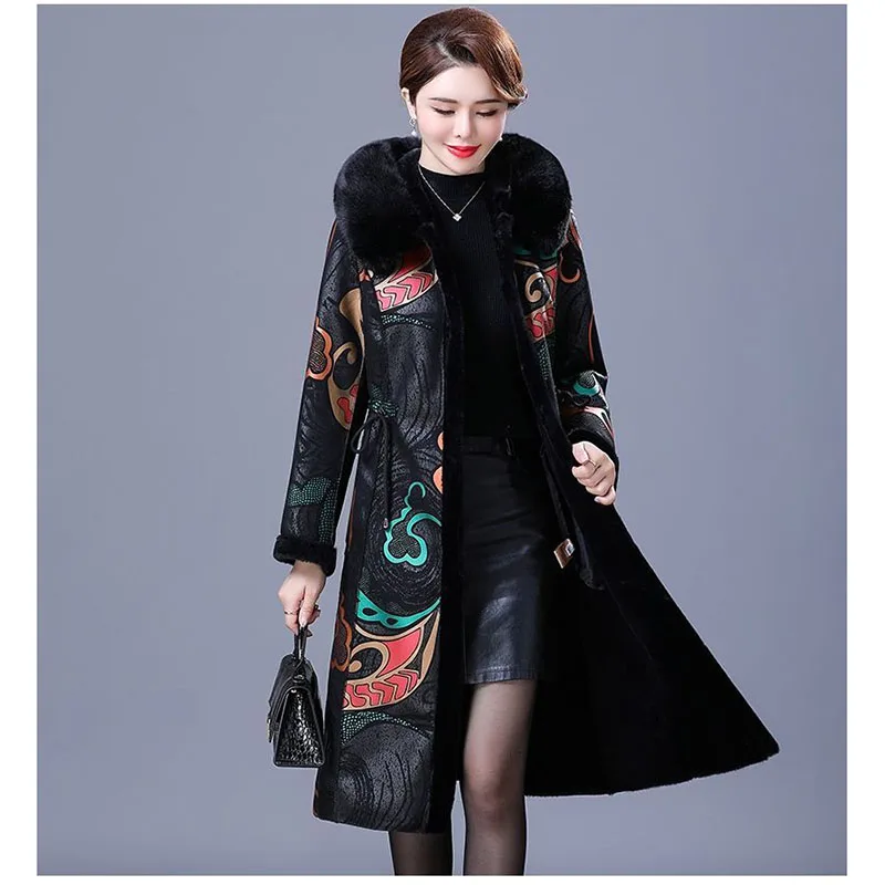7XL Double Sided Wear  Fur One-Piece Winter 2024 New Middle-Aged  Elderly Women's Clothing Stylish Mother Haining Fur Coat Long