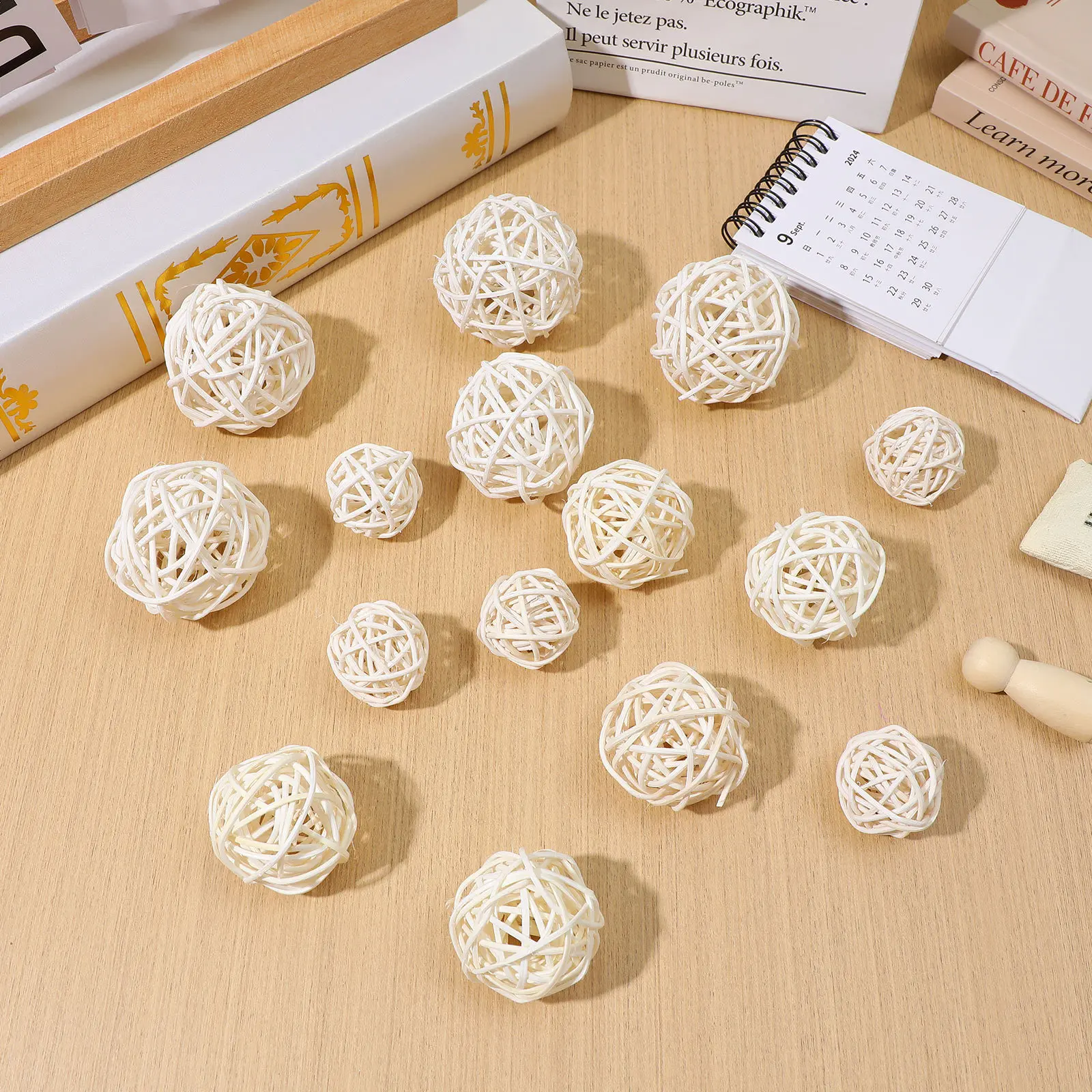 

15Pcs Rattan Ball Decoration Set 3Cm 4Cm 5Cm Handcrafted Wicker Balls for Christmas Tree Party Home Garden Hanging