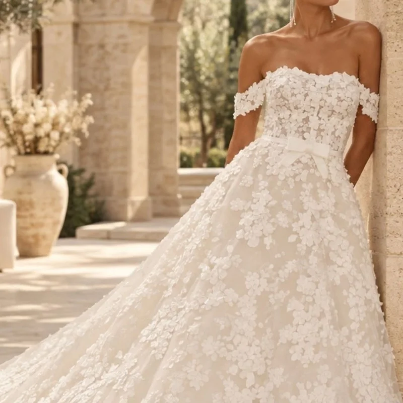 Ivory White Wedding Dresses 3D Flower Decal Skirt Long Tail A-Line Skirt Layered Made Wedding Dress Bridal Gown Customize
