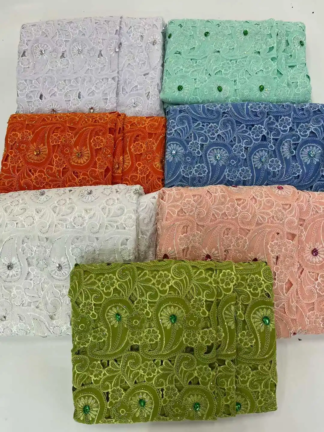 ผ้าลูกไม้คุณภาพสูงจากไนจีเรีย แอฟริกา ปักลายด้วยลูกปัด ประดับด้วยหิน ผ้าทูลล์ กิปัวร์ ละลายน้ำได้ 5 หลา สำหรับชุดแต่งงาน