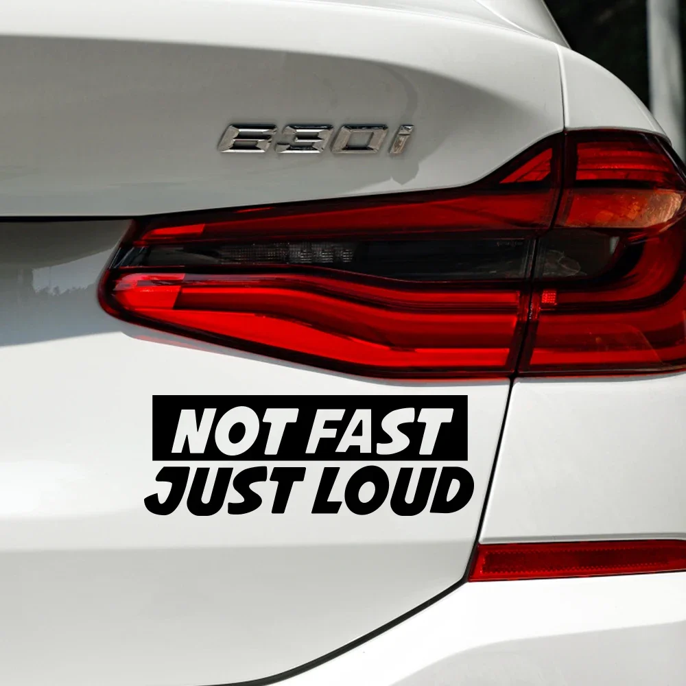 Adesivo de Vinil Engraçado para Carro, Moto, Van, Laptop, Paredes, Capacete, Decoração de Carroceria, Janela Traseira, com a frase 'Não Rápido, Apenas