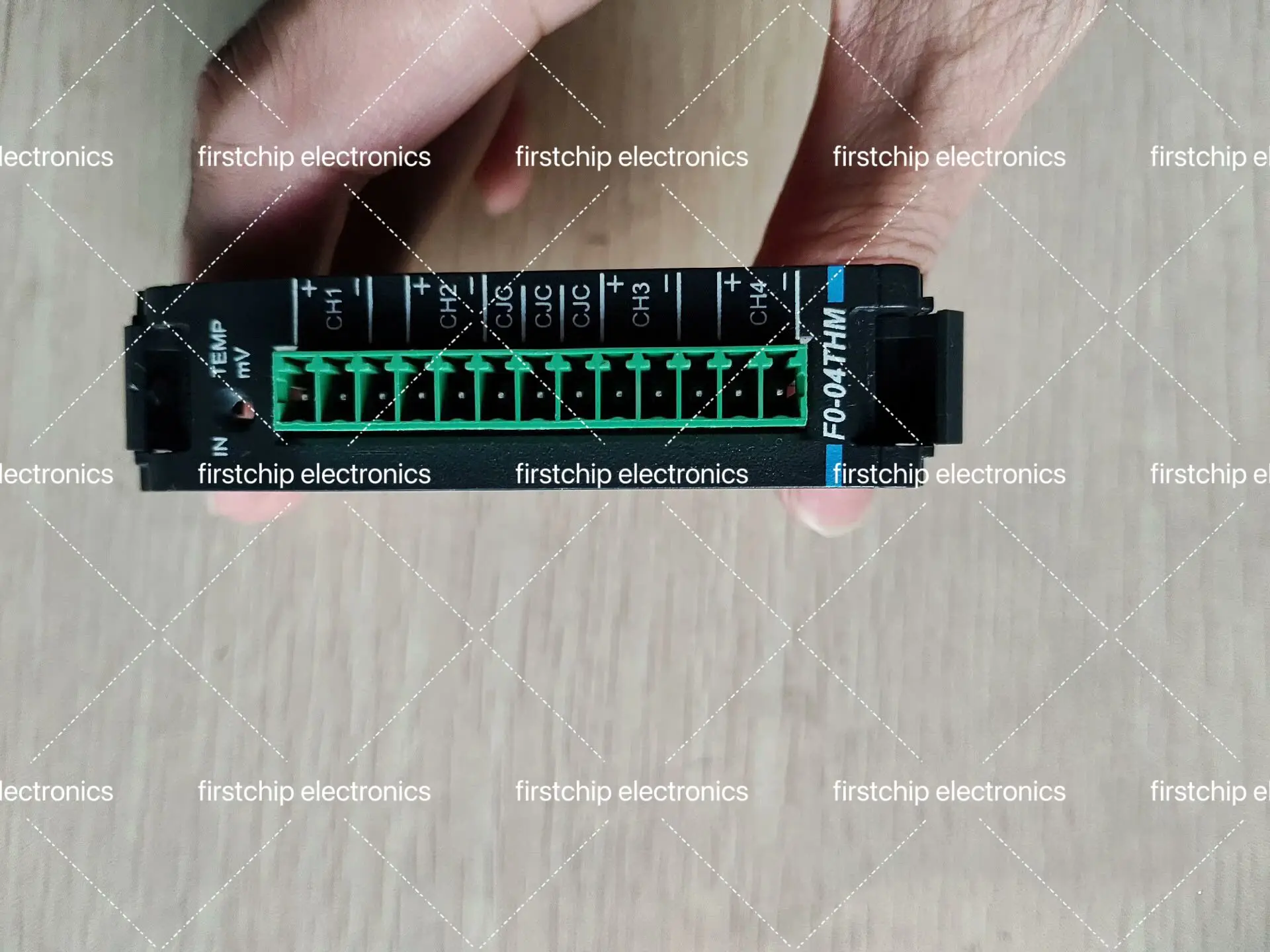 1PCS  F0-04THM  F0-04 NEW MODULE