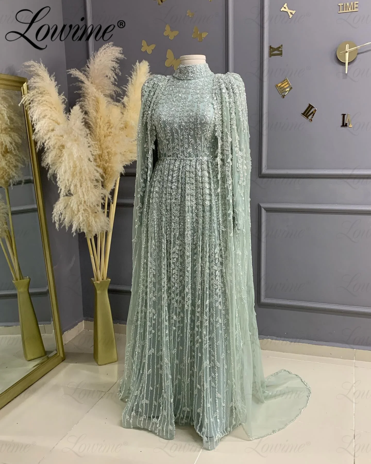 2024 Customize Formal Dubai Design Evening Dress Arabic Middle East Women Green Champagne Beaded Long Sleeves Party Gowns Prom