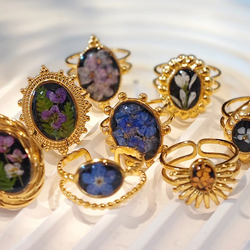 

Fashion Plant Specimen Real Flower Dried Flower Ring for Women European and American Eternal Flower Stainless Steel Open Ring