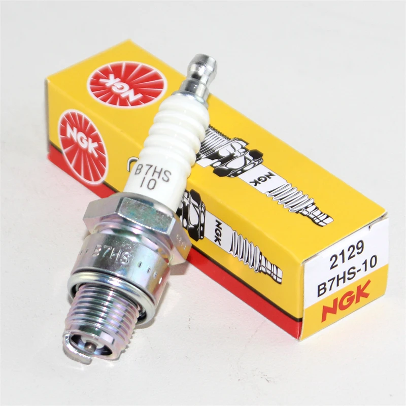 94702-00217 NGK B7HS-10 Outboard Engine Spark Plug for Yamaha Tohatsu Mercury Outboard motor 2 Stroke 30HP 40HP 60HP 2-250HP