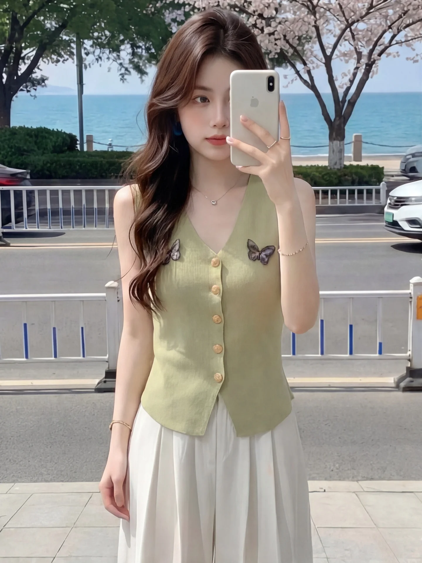 

Dopamine Green Ice Silk Knitted Vest Women's Summer Design Decoration Sleeveless Tank Top City Walk Commute Style