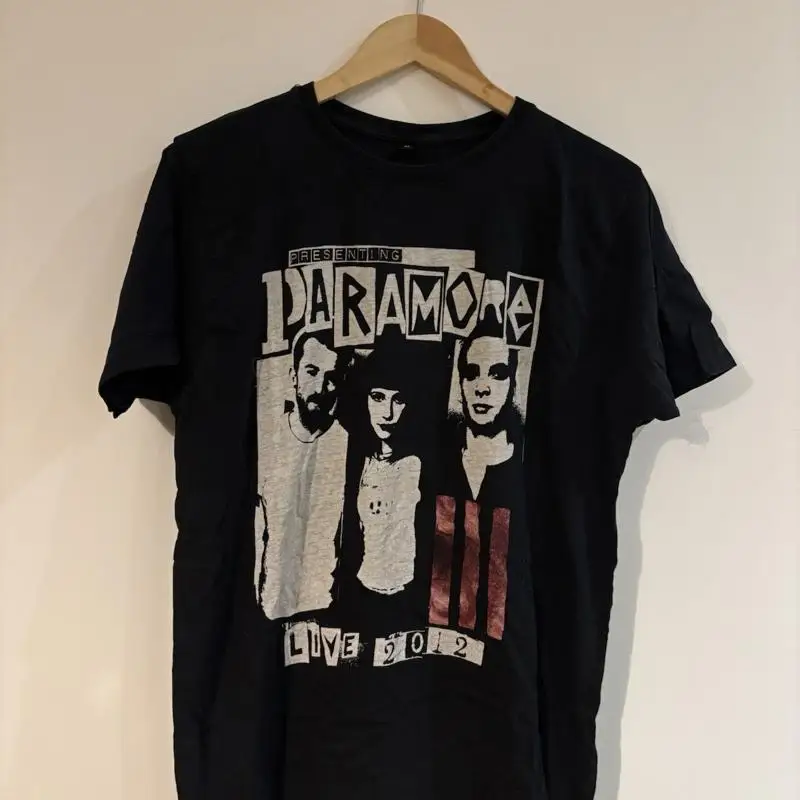 بارامور | تي شيرت جولة 2012 مقاس متوسط قراءة #1