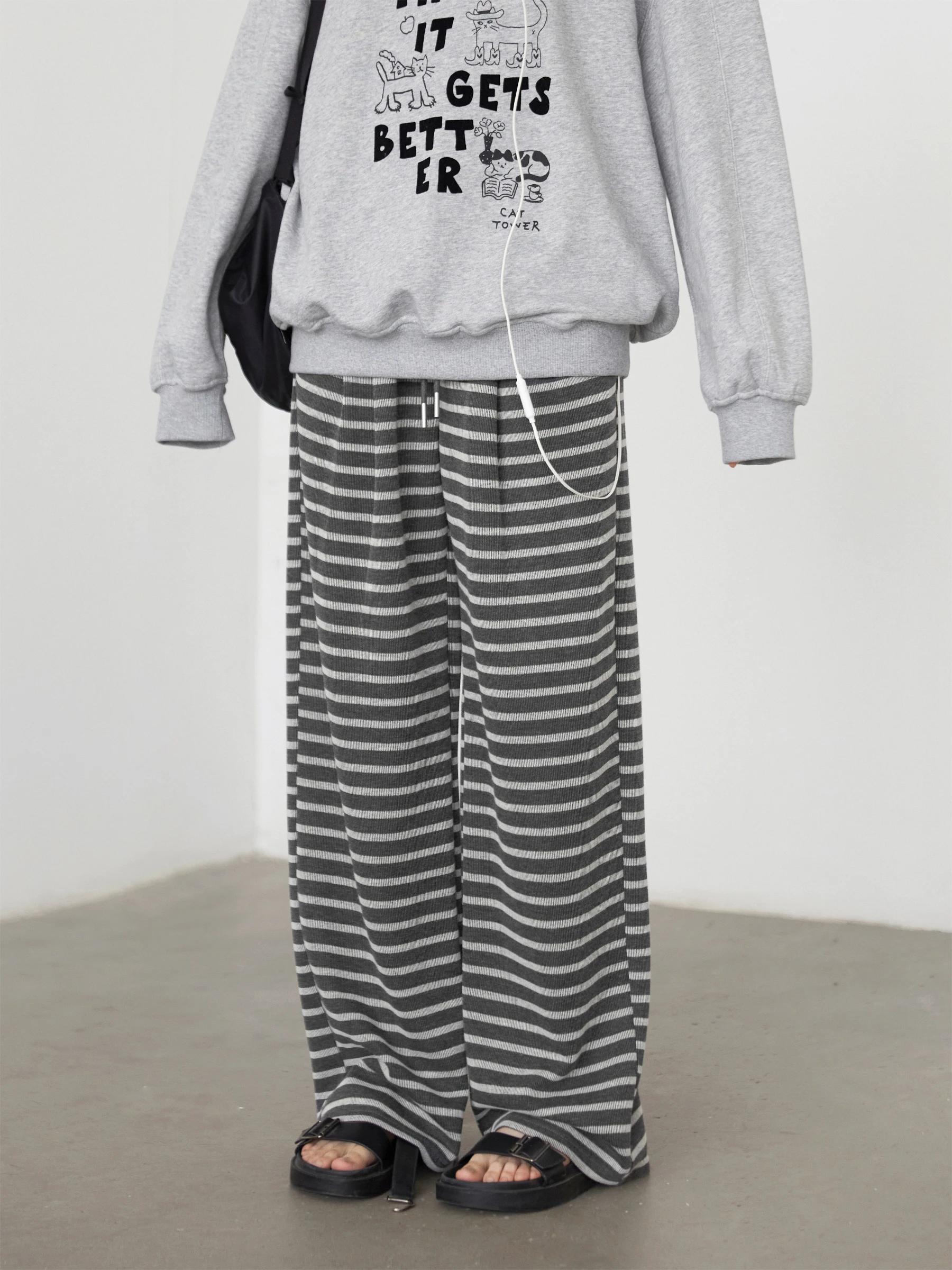 شيك فين النساء السراويل فضفاضة عادية مخطط بنطال ذو قصة أرجل واسعة معلقة مستقيم بناطيل كاجوال ربيع الخريف النساء 2025