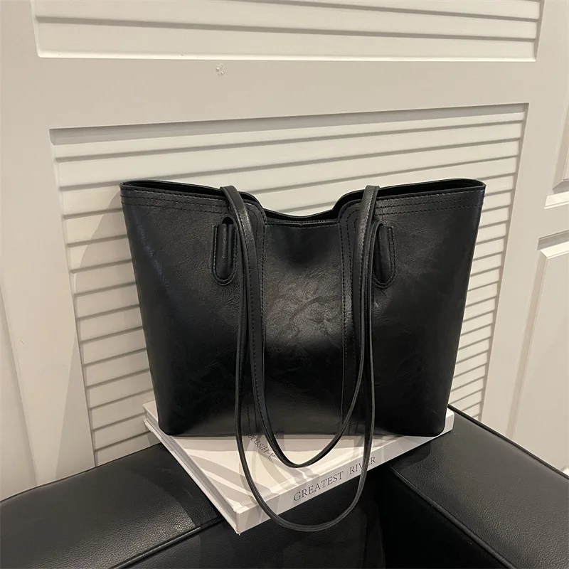 

2026 Large Capacity Patchwork Tote Bag High-end Commuter Bag PU Classic Fashion Shoulder Bag Large Capacity Commuter Tote Pouch