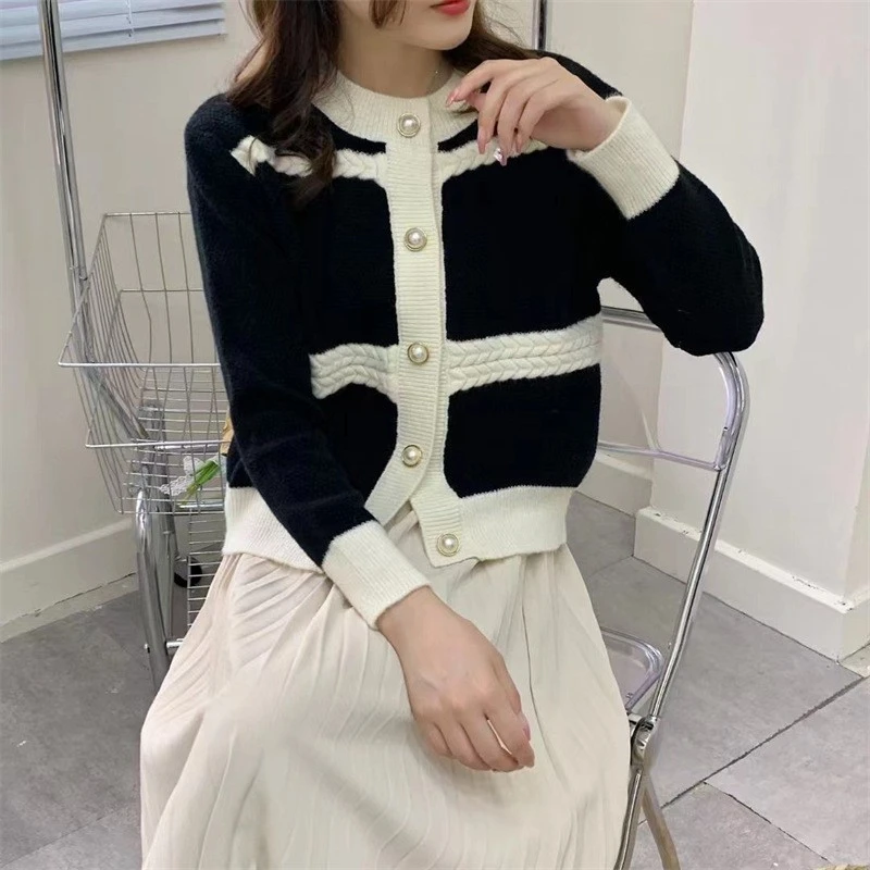 Autumn and Winter Women\'s Cardigan Jumper Temperament Round Neck Splicing Jacket 2024 Korean Version of The Casual Women\'s Tops