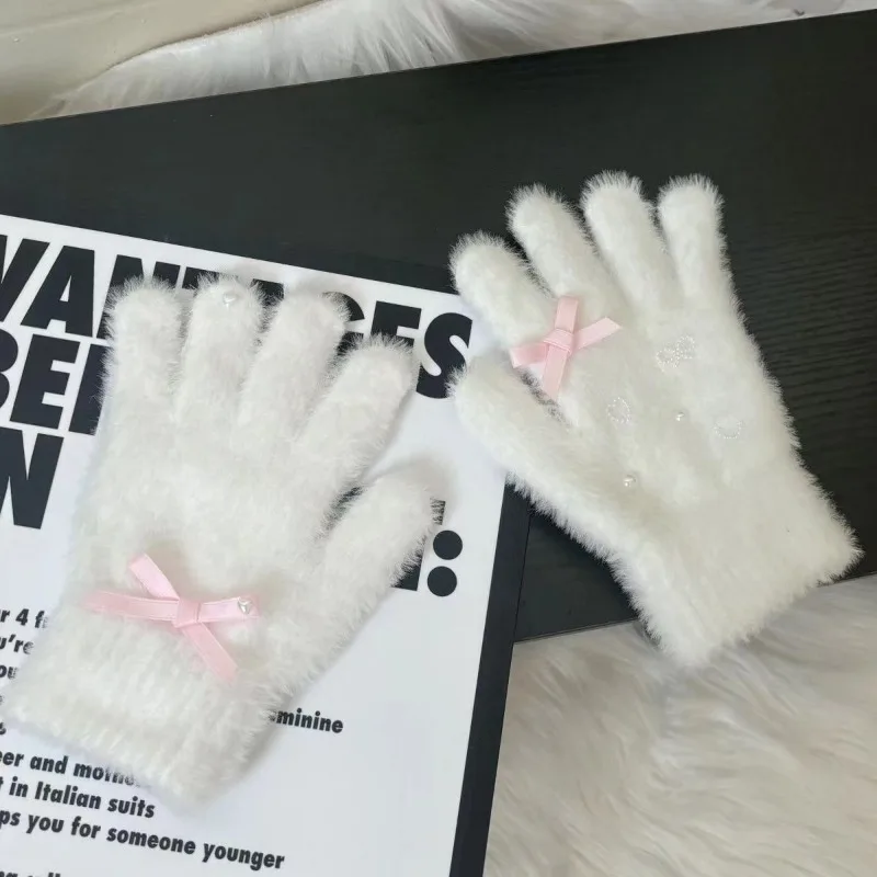 Winter Thermal Gloves Women Cute Girl Heart Bow Love Warm Five Fingers Imitation Mink High Value White Plush Gloves Snow Outdoor