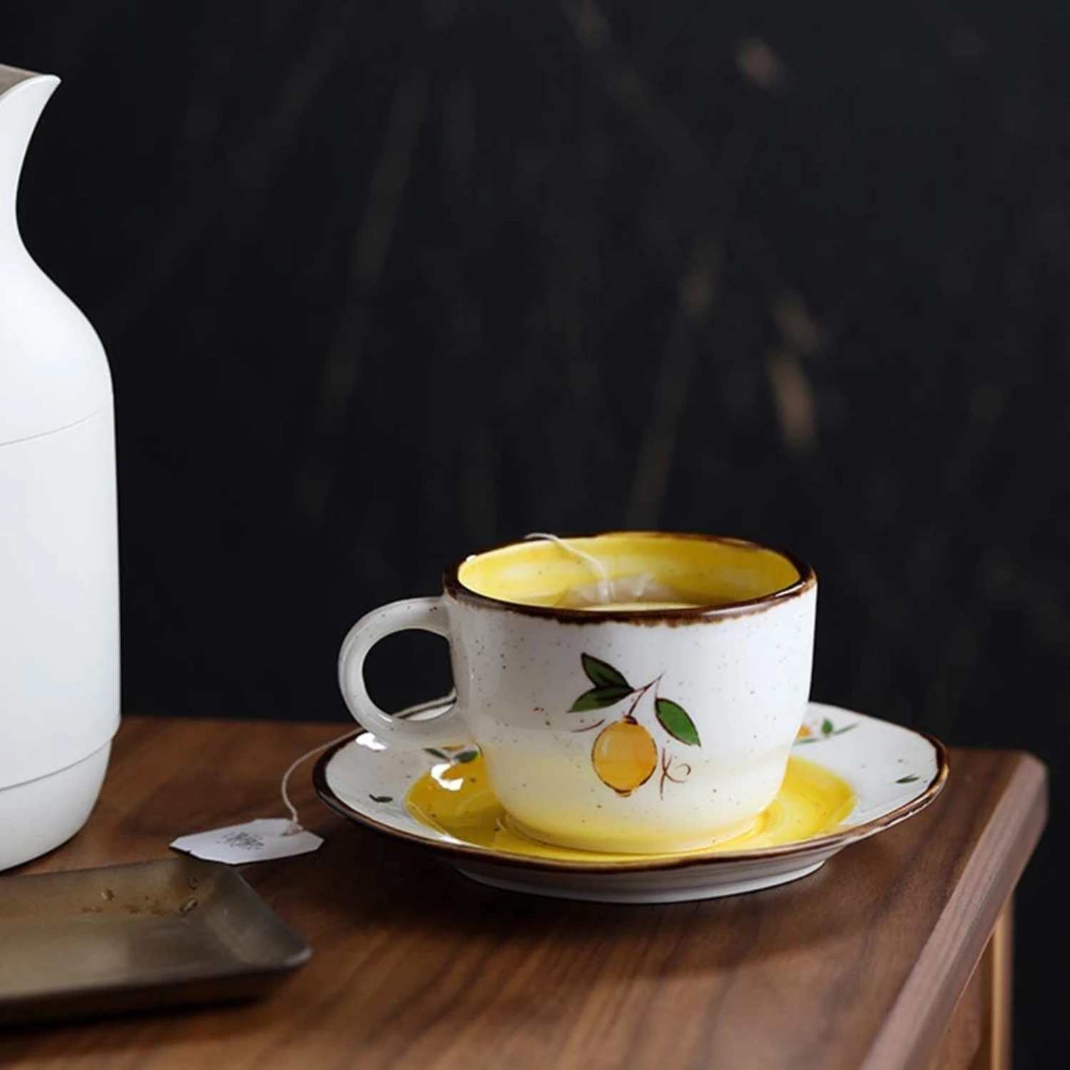 

Elevate your daily ritual with these luxurious, chic, and high-quality porcelain tea and coffee cups. Experience the exquisite b