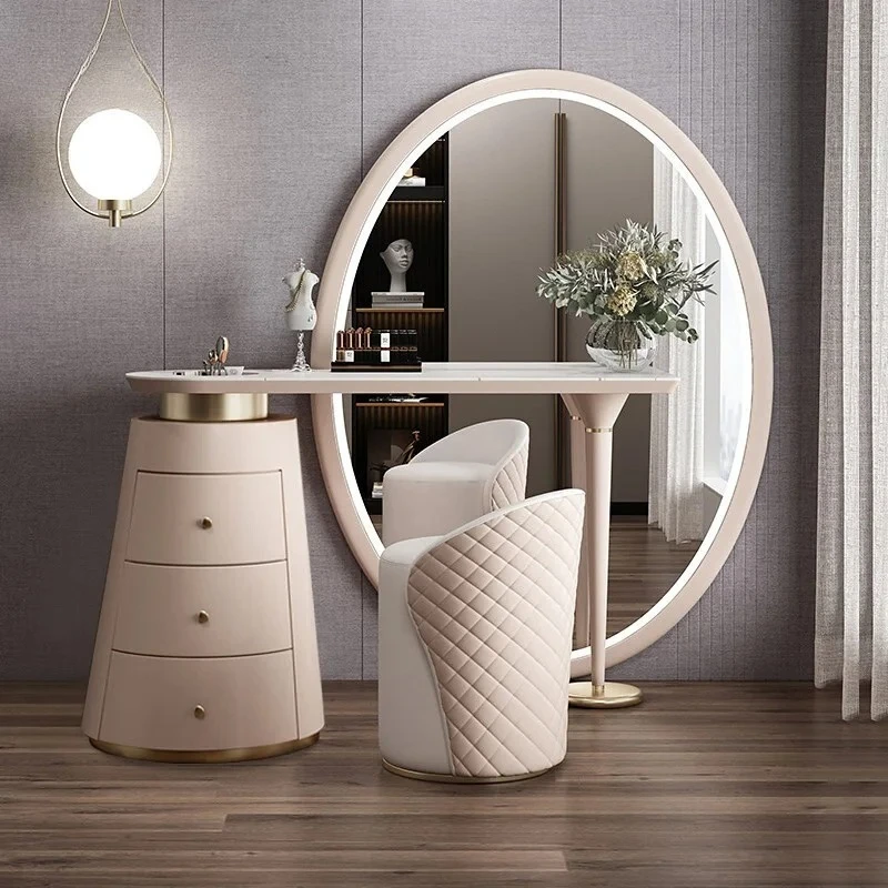 Light Luxury Dressi…