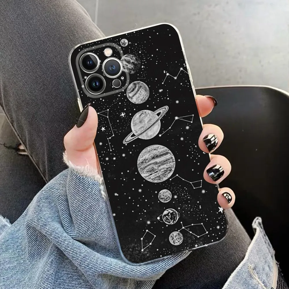 Moon Astronaut Phone Case for iPhone 15 8 7 6 6S Plus X SE 2020 XR XS 14 11 12 13 Mini Pro Max Mobile Case